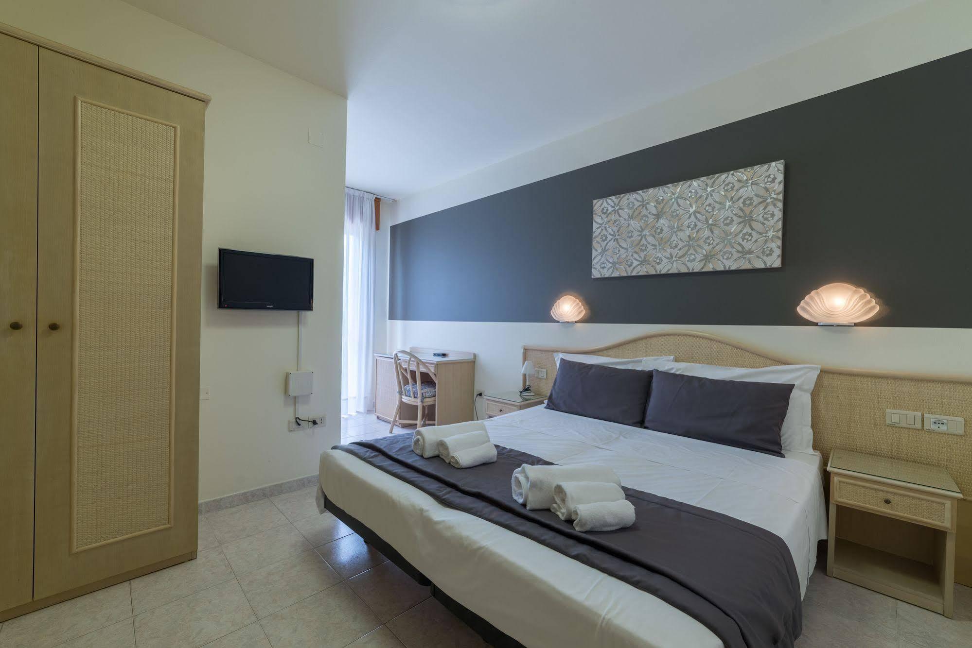 Hotel Airone (Adults Only) بيبيوني المظهر الخارجي الصورة