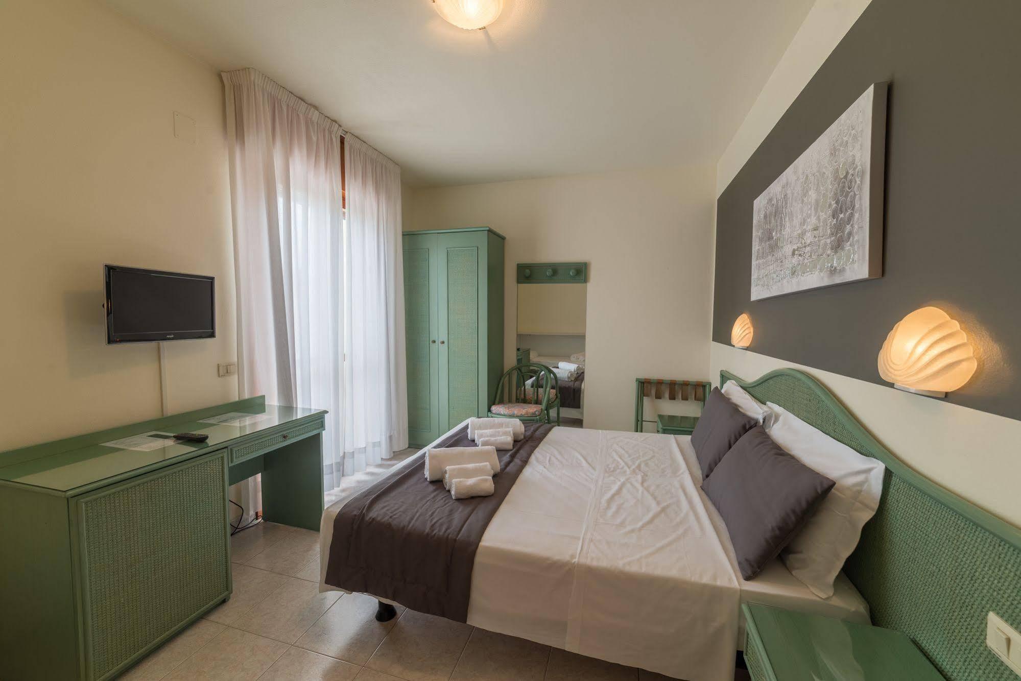 Hotel Airone (Adults Only) بيبيوني المظهر الخارجي الصورة